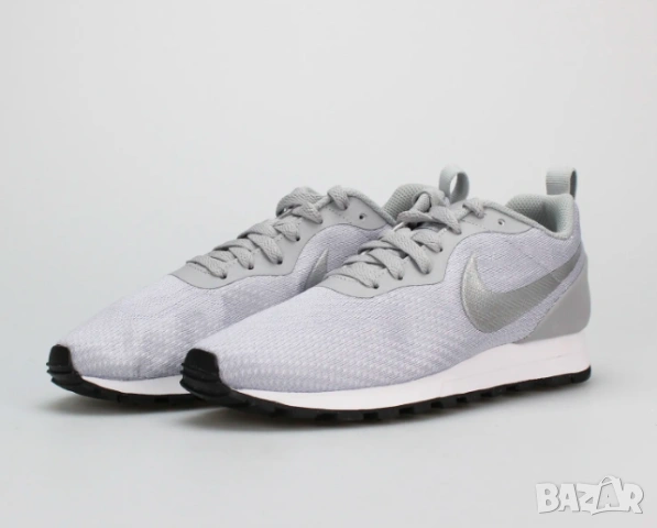 маратонки Nike WMNS MD Runner 2 ENG Mesh  номер 42, снимка 2 - Маратонки - 54497078