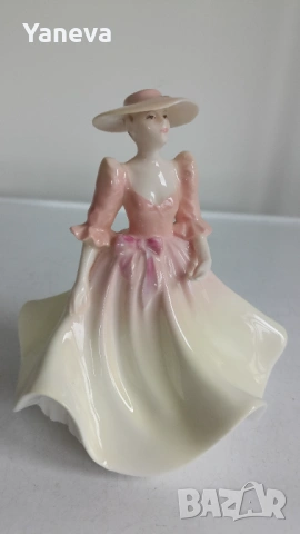 Фигурка на дама от Coalport „May Ball“ – фин костен порцелан от 1990 г., ръчно рисувана, снимка 4 - Статуетки - 54393013