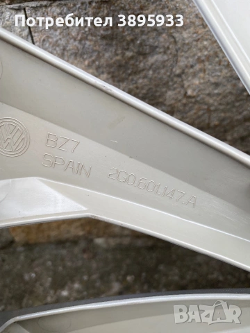 Оригинални тасове на VW Polo 15”, снимка 5 - Аксесоари и консумативи - 54605546