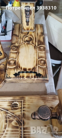 Налично от 60 на 50 евро -Диспенсър с чешмичка за бутилка с питие и дъска за сервиране на мезе., снимка 2 - Други стоки за дома - 54217282