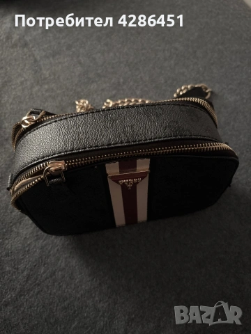 Чанта на Guess , снимка 2 - Чанти - 54625726