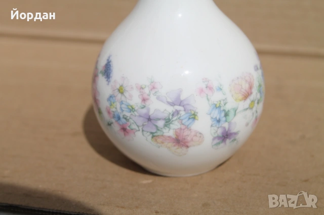 Английска порцеланова ваза ''Wedg Wood'', снимка 3 - Вази - 54567165