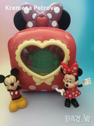 Игрален комплект „Disney Minnie Mouse Fashion on the Go“ от 2011 г., произведен от Mattel, снимка 2 - Други - 55216328