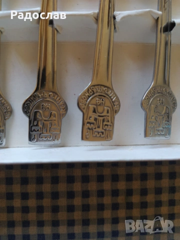 стар комплект вилички Велико Търново , снимка 3 - Прибори за хранене, готвене и сервиране - 54310418