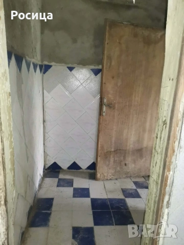 Масивна тухлена къща в с.Макариополско, снимка 9 - Къщи - 54389420