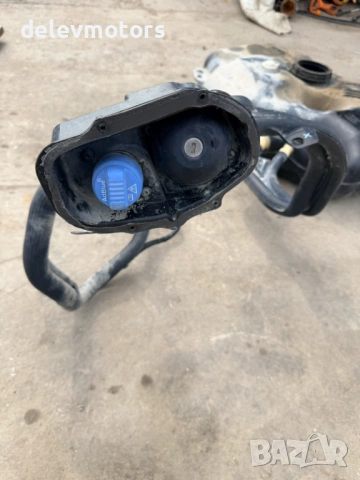 172020423R резервоар от Dacia Lodgy 1.5 Blue DCI 95 кс., двигател K9K876, 7 местна, 6ск., 65000km, снимка 5 - Части - 54381711
