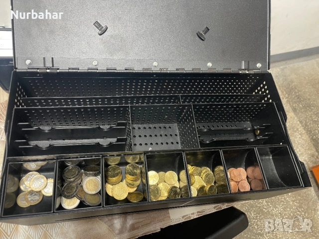 Метална каса за пари