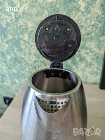 Ел. кана Philips HD9305/21 2200 W, 1.5 л, Сива, снимка 8 - Кани - 54731039