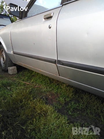 Форд Гранада 2.3L, снимка 3 - Автомобили и джипове - 54400446