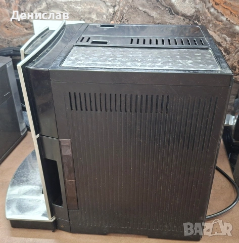 Кафеавтомат / Кафемашина Delonghi Perfecta с кана, снимка 4 - Кафемашини - 54611466