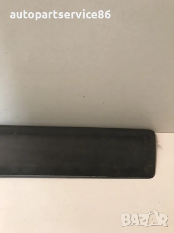 Декоративна лайсна молдинг за предна дясна врата за Ford Fusion (2005) 6N11-N20938-BCW, снимка 3 - Части - 55144395