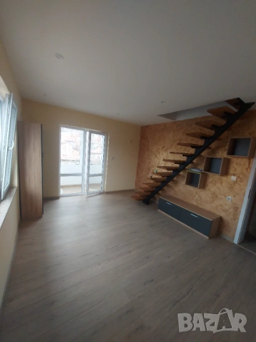 Обзаведен 4-стаен апартамент в предпочитан район