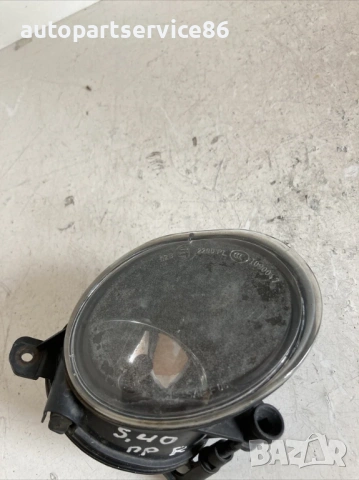 Предна дясна халогенна фарова светлина R-DESIGN за Volvo S40 2.0 TDI (2009) 0305085002, снимка 3 - Части - 54056058