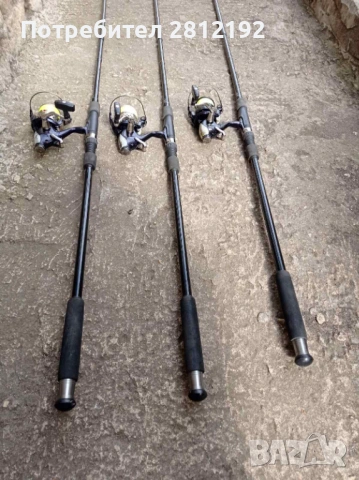 Комплект въдици и макари , снимка 4 - Въдици - 54158296