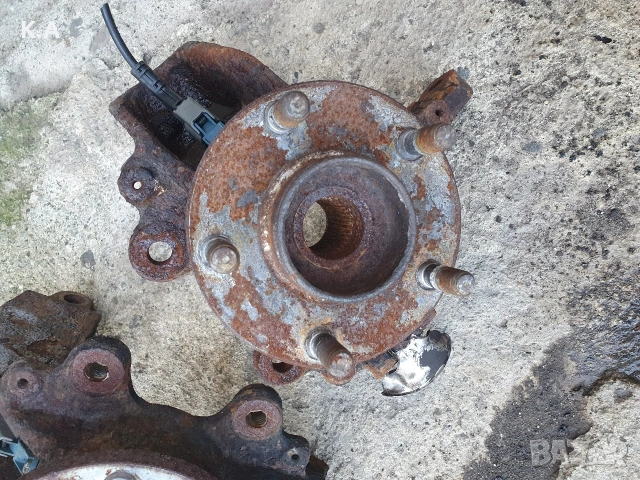 Предни шенкели главина Ford C-Max 1.8i, снимка 2 - Части - 54690196