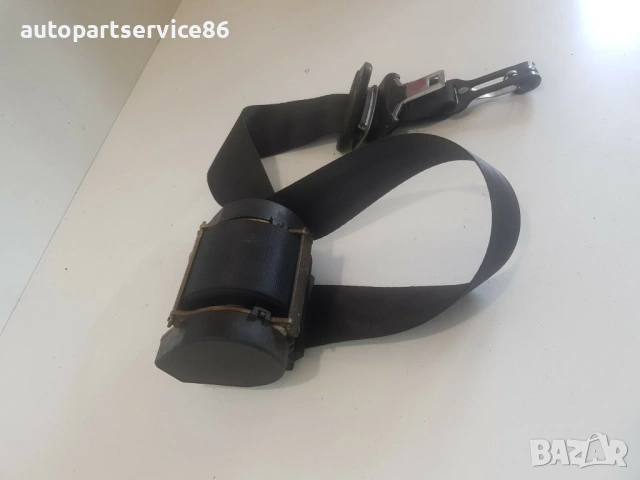 Заден десен среден колан за безопасност 3-ти ред за Fiat Ulysse 2.0 JTD (2005) 040145 , снимка 2 - Части - 54302242
