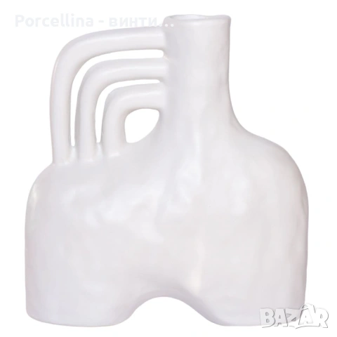 Бяла дизайнерска декоративна ваза Тази керамична ваза в бяло антик впечатлява с нестандартна форма 