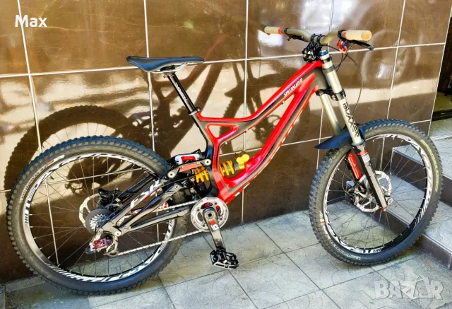 Specialized S-Works Demo 8 Carbon – Легендарен DH Флагман! Top Spec, снимка 4 - Велосипеди - 55440762