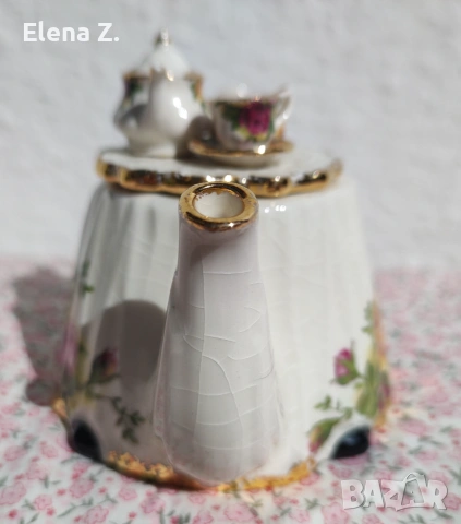 2 колекционерски чайника Royal Albert Old Country Roses на Cardew, снимка 15 - Други - 55176125