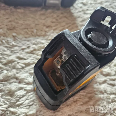 Dewalt DW088 линеен лазерен нивелир, снимка 5 - Измервателни инструменти - 55625839