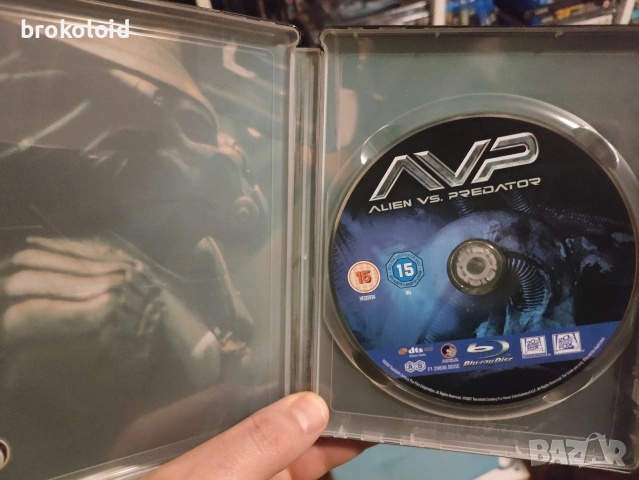 AvP  Alien vs Predator 1 и Requiem steelbooks, снимка 5 - Blu-Ray филми - 54488790