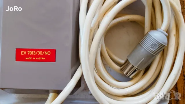 Hornypfhon EV 7013/30NO Vintage динамичен микрофон пройзведен от фабриката на Phillips-Austria. , снимка 5 - Микрофони - 55628814