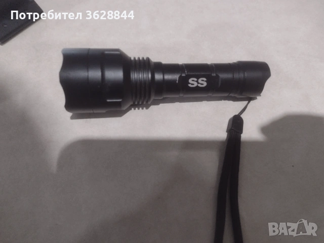 Далекобоен, компактен фенер Light Master SS с червена светлина за ловни цели