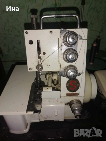 Оверлог, снимка 2 - Шевни машини - 54263818
