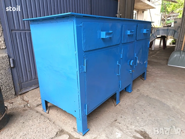 Работна маса с метален плот , снимка 3 - Други машини и части - 54277115