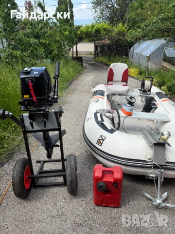 Надуваема лодка ZANDER 3000 , снимка 8 - Воден транспорт - 54857020