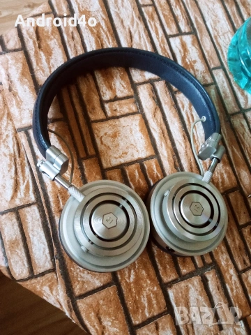 Master & Dynamic MH30 