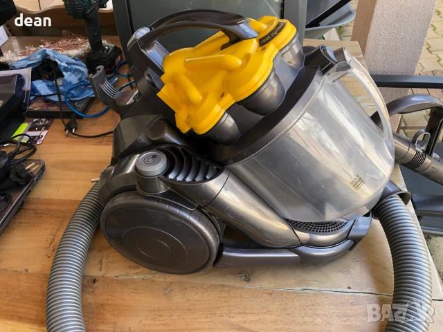 Прахосмукачка Dyson DC29, снимка 2 - Прахосмукачки - 55016212