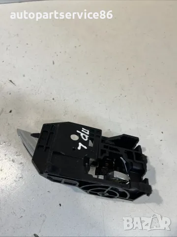 Вътрешна дръжка на предна лява врата за Mazda 3 2.2D (2015) T8315 OEM, снимка 2 - Части - 55569880