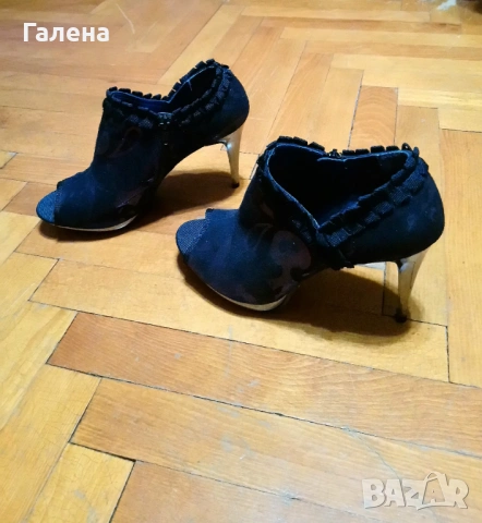 Обувки на висок ток, снимка 4 - Дамски обувки на ток - 54663695
