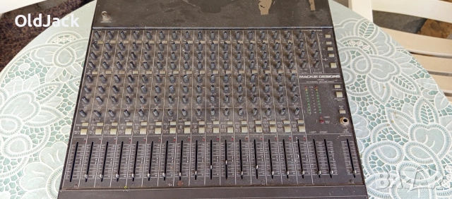 Mackie Mixer, снимка 4 - Ресийвъри, усилватели, смесителни пултове - 54709874