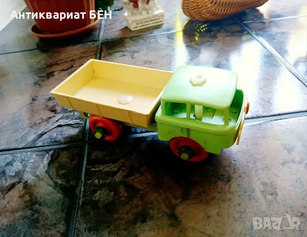 ДВЕ СТАРИ БЪЛГАРСКИ КАМИОНЧЕТА ОТ ВРЕМЕТО НА НРБ 💯, снимка 9 - Антикварни и старинни предмети - 55434568