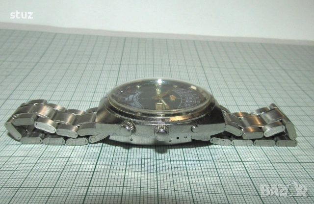 Часовник Orient с вечен календар, снимка 8 - Антикварни и старинни предмети - 54095629