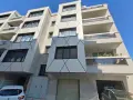Продава с Акт 16 обзаведен, тухлен тристаен апартамент в Дружба 1, близо до метро, снимка 1
