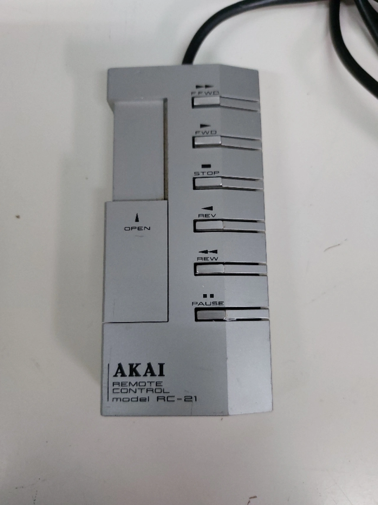 AKAI REMOTE CONTROL RC-21 в Дистанционни в с. Челопек - ID54592830