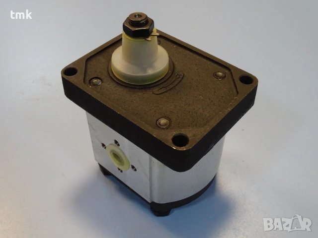 Хидравлична зъбна помпа HYDROPACK 20C11X506AF Hydraulic Pump 250Bar