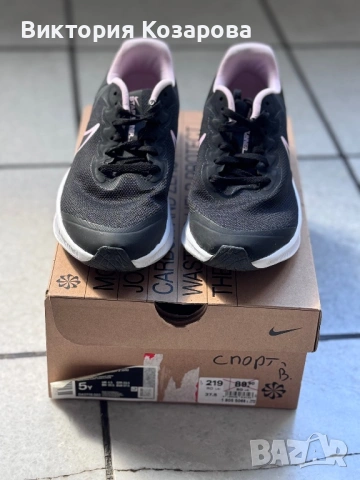 Дамски спортни обувки Nike , снимка 2 - Маратонки - 54401246