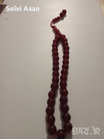 Червена броеница 