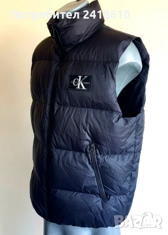 Calvin Klein Down Vest Mens Size XL ОРИГИНАЛ Мъжки Пухен Елек!, снимка 7 - Спортни дрехи, екипи - 54305390