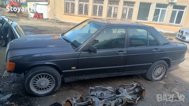 Мерцедес 190 бензин на части