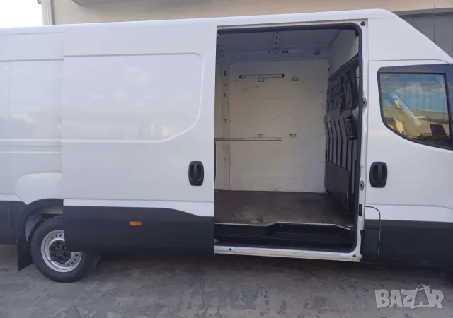 Iveco Daily с гаранция две години, снимка 11 - Бусове и автобуси - 55657614