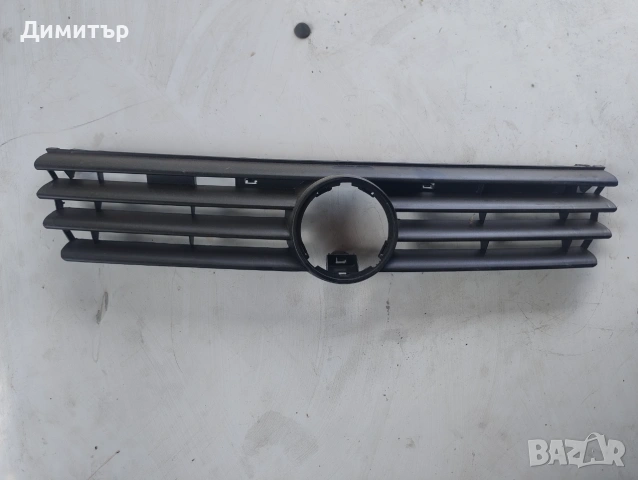 Решетка За Фолксваге Пасат 3 Б4 Комби 1995г / VW Passat 3 B4 Combi 1995y