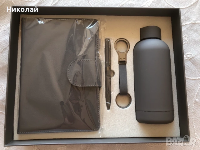 Подаръчен комплект Welcome 4 части– тефтер, химикалка, ключодържател и бутилка за вода в лукс. кутия, снимка 3 - Подаръци за мъже - 55412028