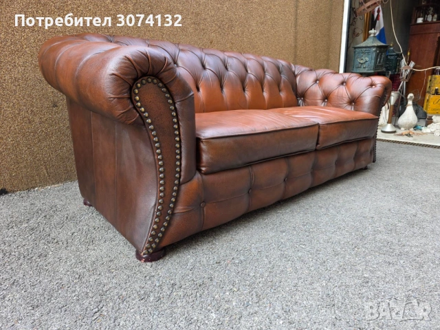 Оргинален диван в стил Честърфийлд, снимка 4 - Дивани и мека мебел - 54229669