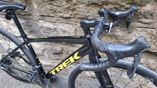 Шосеен велосипед TREK Domane AL 2 Gen 3 | Черно/златисто, снимка 10 - Велосипеди - 54894344