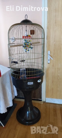 Продавам клетка за папагал